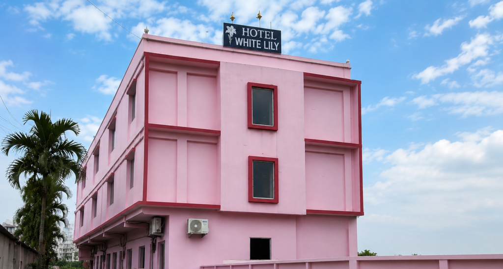 Home hotel white lily
